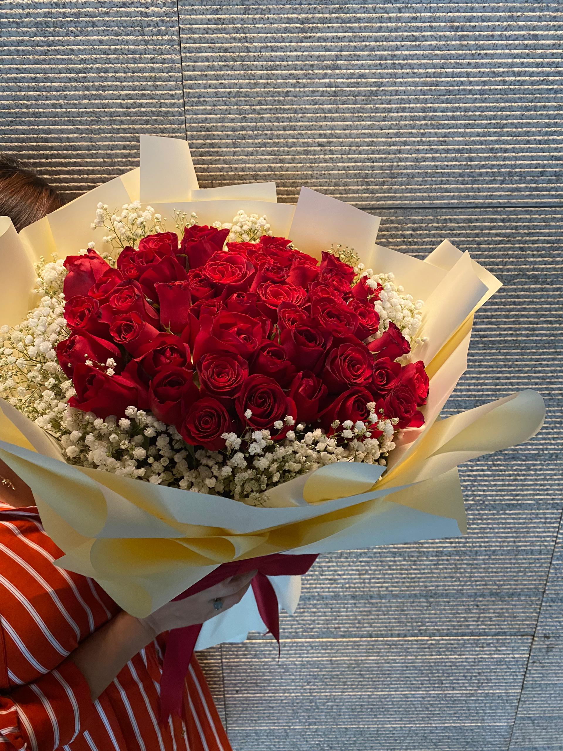 50 premium Red Roses Bouquet valentine's day
